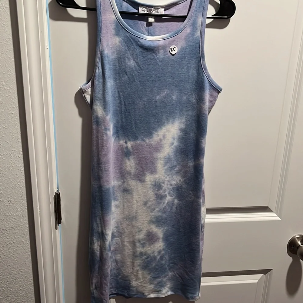 Dresses - Picture 11 of 12